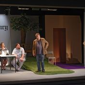 AFTER LIFE - HIT NETFLIXU NA JEZERCE